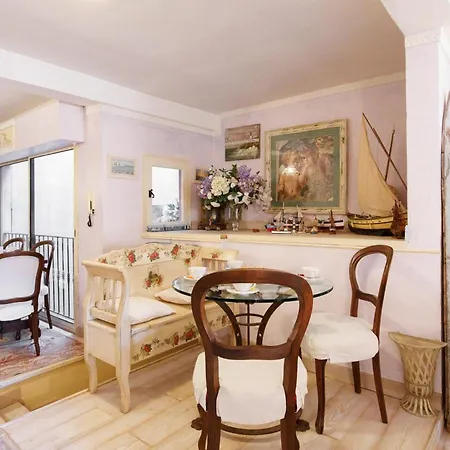 De Sophie Yourhosthelper Appartement *