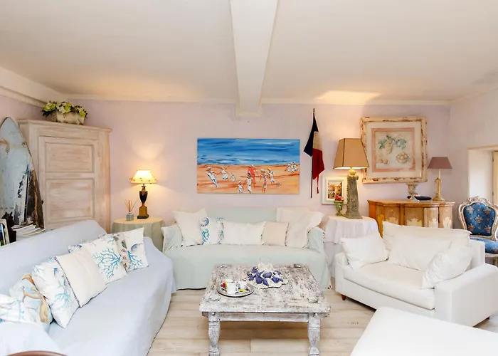 De Sophie Yourhosthelper